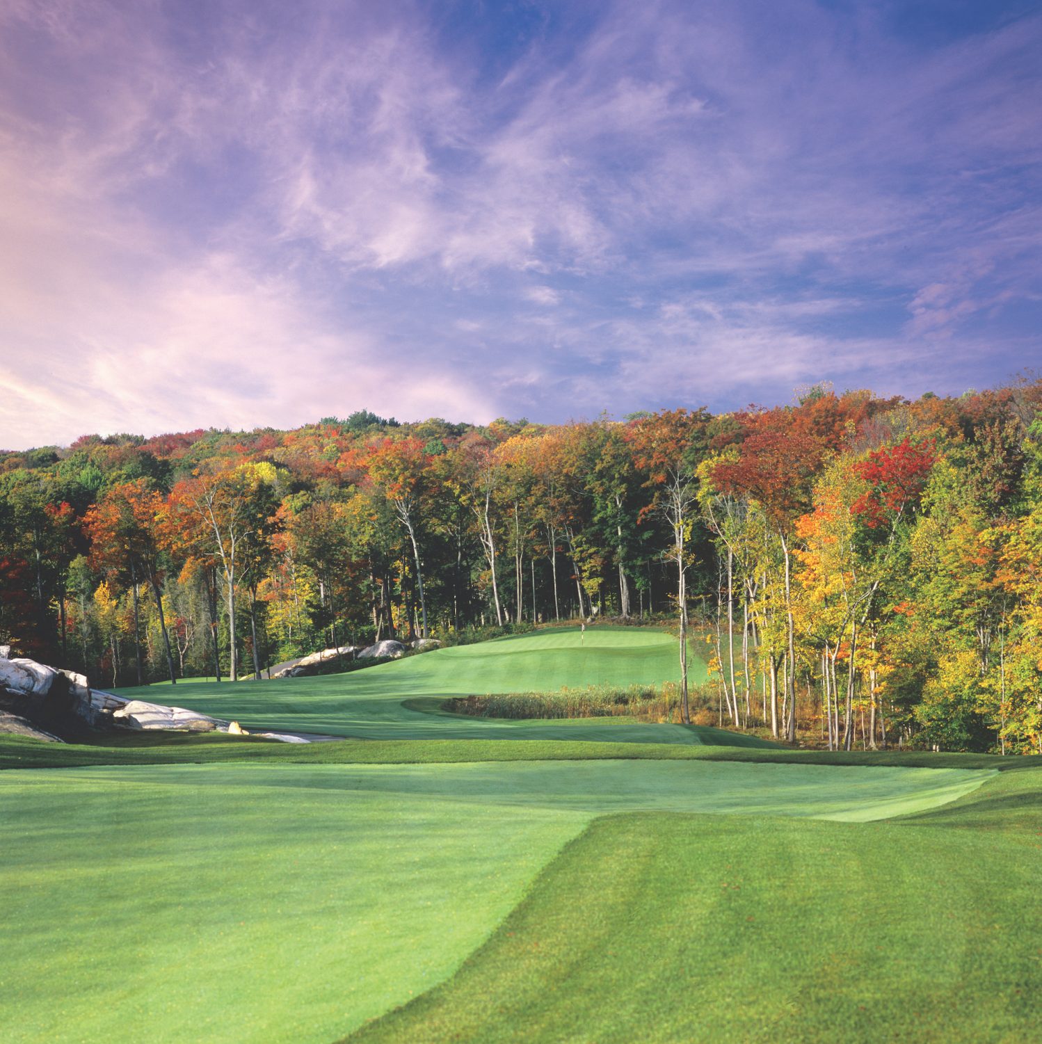 The Roc Golf Hole 16 – The Rock